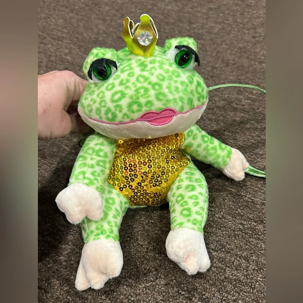NWT! Girls pocketbook bag cute Green Frog Plush with zippered pocket
